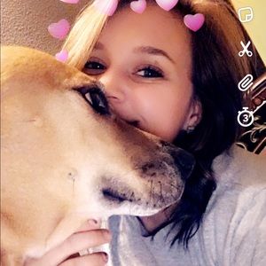 Meet your Posher, Brittany